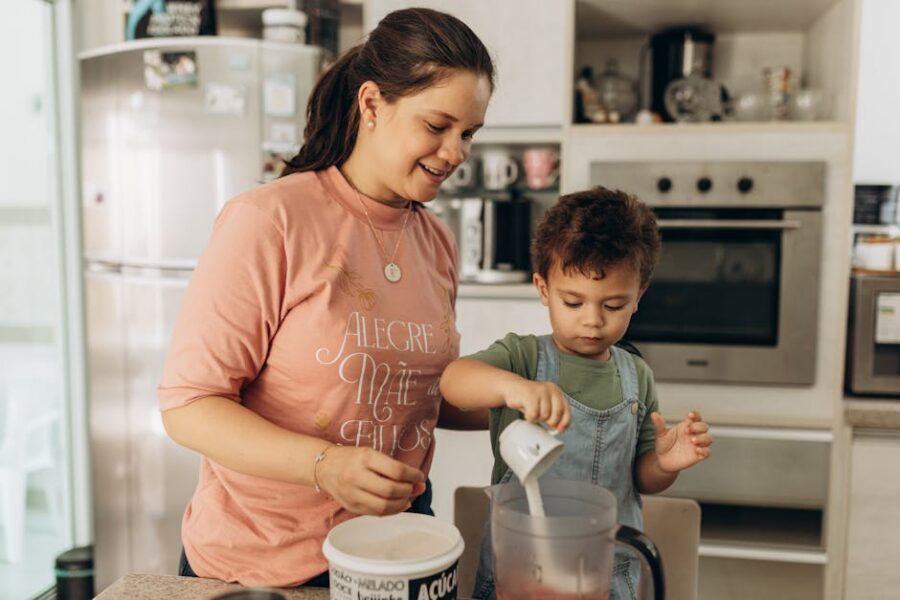 como estimular a autonomia dos filhos com estratégias práticas